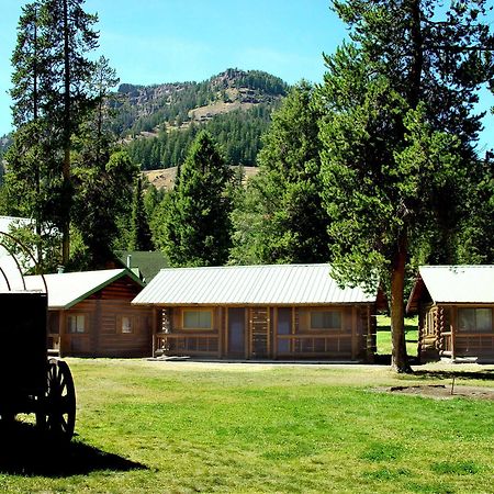 Pahaska Tepee Resort コーディ エクステリア 写真